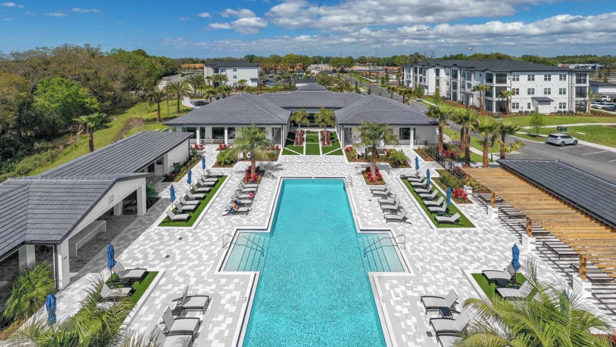 Southeast Orlando Apartment | Landing at APEX South Creek - 1 Bedroom in Mead.