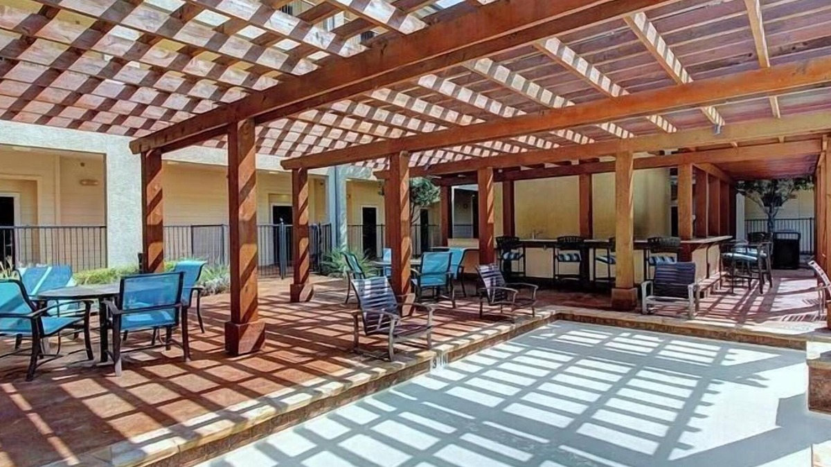 Hill Country Galleria Apartment | Landing at Avanti Hills at the Galleria - 1 Bedroom in Hill Country Galleria