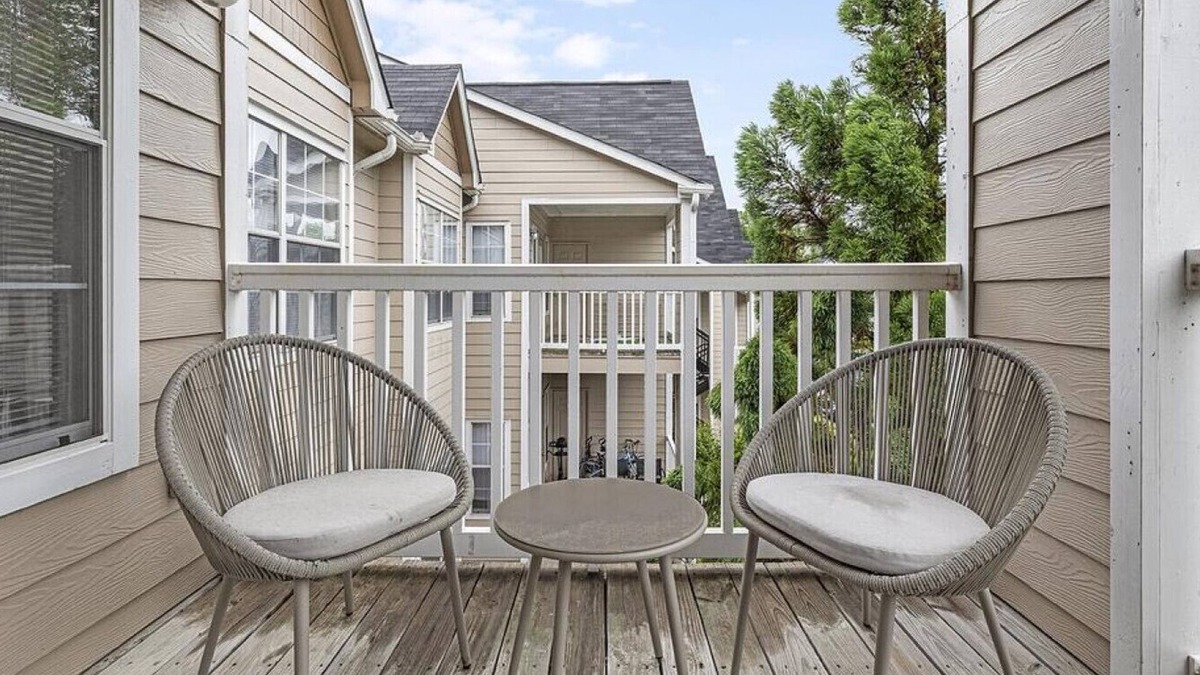 Lithia Springs Apartment | Landing at Brodick Hill - 2 Bedrooms in Downtown Douglasville