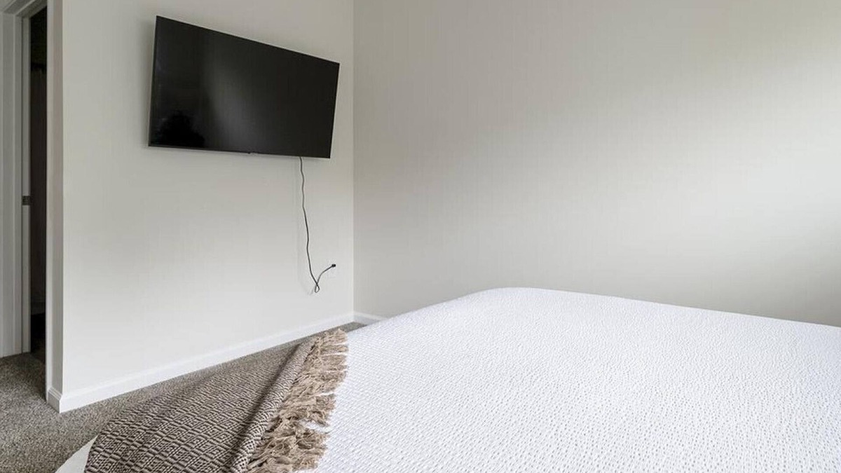 Concord Apartment | Landing at Emery Villages - 1 Bedroom in Concord