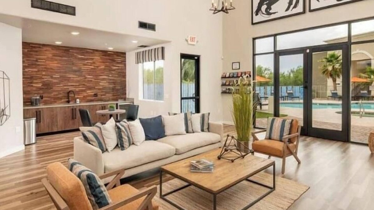 Tortolita Apartment | Landing at Equestrian - 2 Bedrooms in Countryside