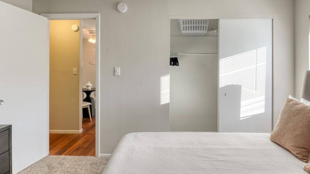 St. Petersburg - Clearwater Apartment | Landing at Gateway on 4th Apartments - 1 Bedroom in Downtown St. Petersburg