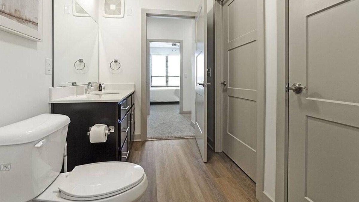 McCordsville Apartment | Landing at McCord Square - 1 Bedroom in Mc Cordsville