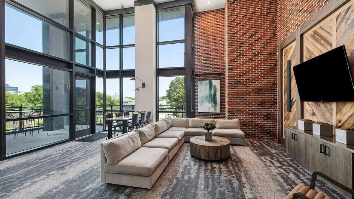 Downtown Charleston Apartment | Landing at Meeting Street Lofts - 1 Bedroom in East Central
