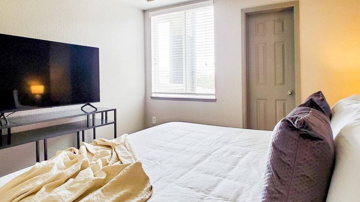 Denver Apartment | Landing at Mile 44 Apartments - 2 Bedrooms in Downtown Denver