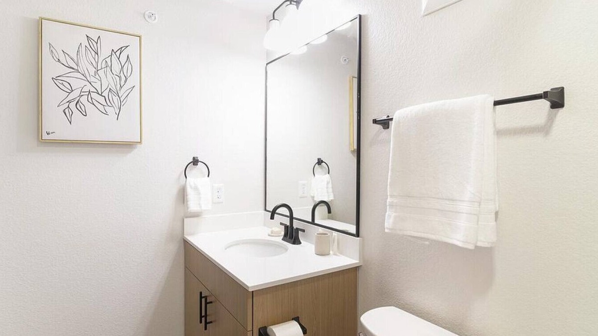 Aurora Apartment | Landing at Peakline at Copperleaf - 2 Bedrooms in Downtown Aurora