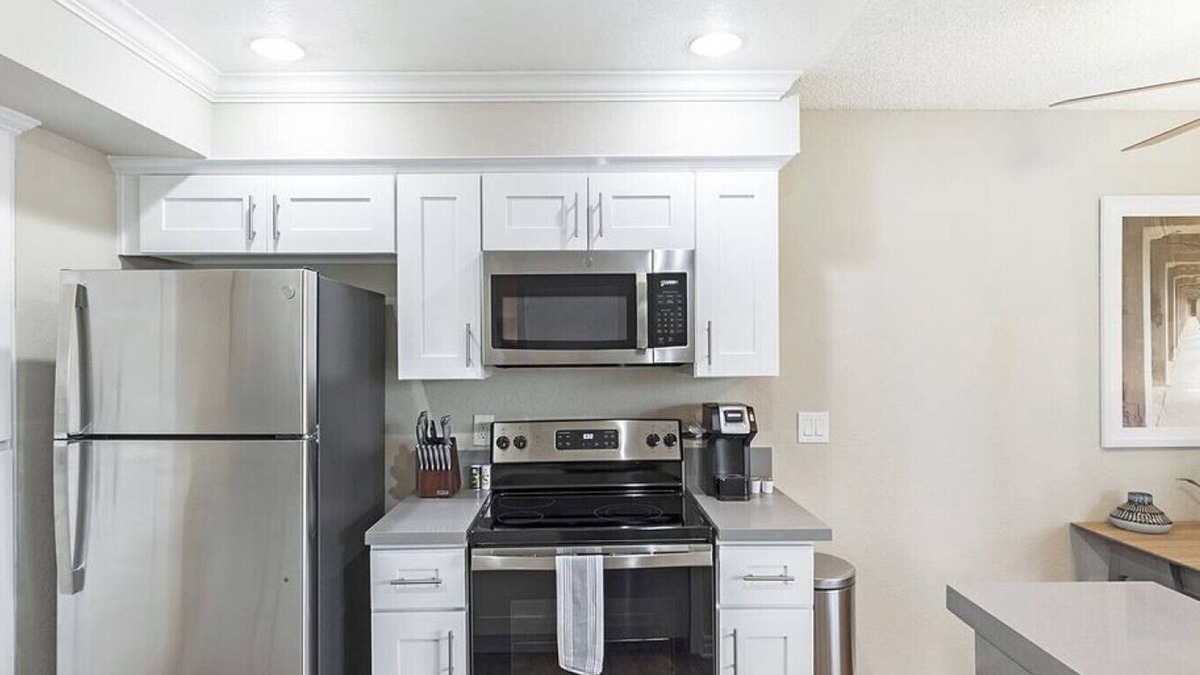 Los Serranos Apartment | Landing at Reserve at Chino Hills - Studio in Los Serranos