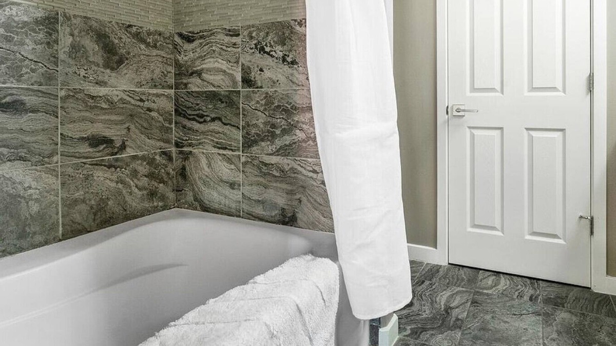 El Paso Apartment | Landing at Santi Dwellings at Montecillo - 2 Bedrooms in Northwest El Paso
