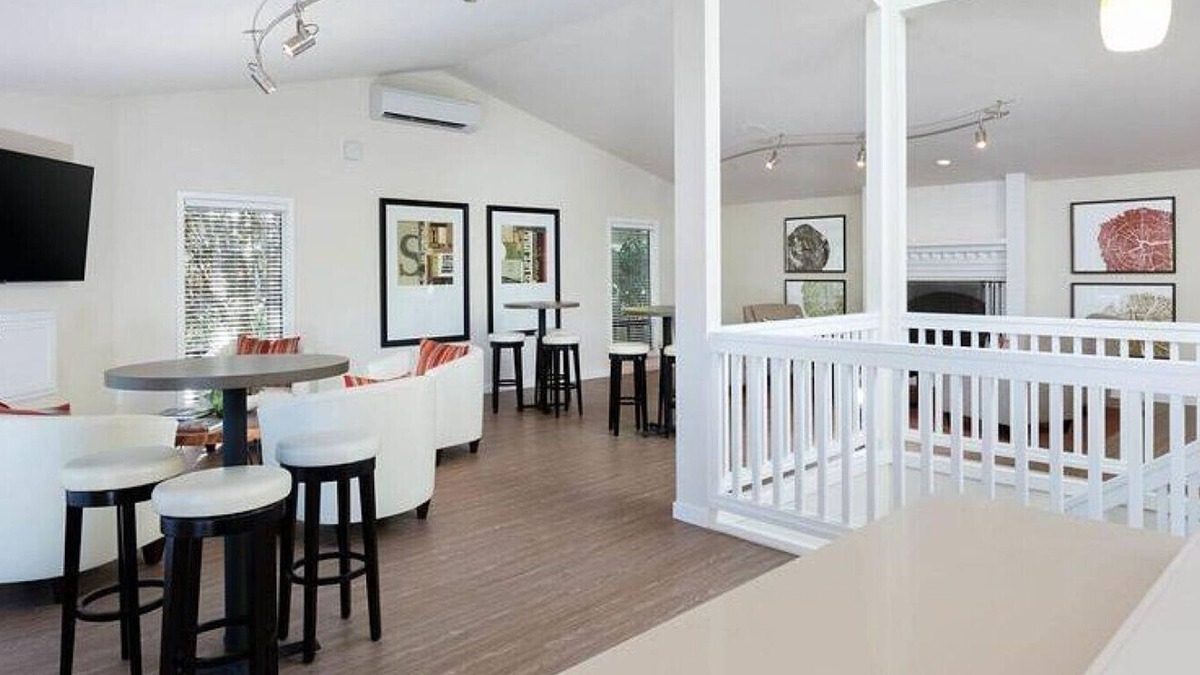 Grass Lawn Apartment | Landing at Skyline Redmond - 2 Bedrooms in Grass Lawn