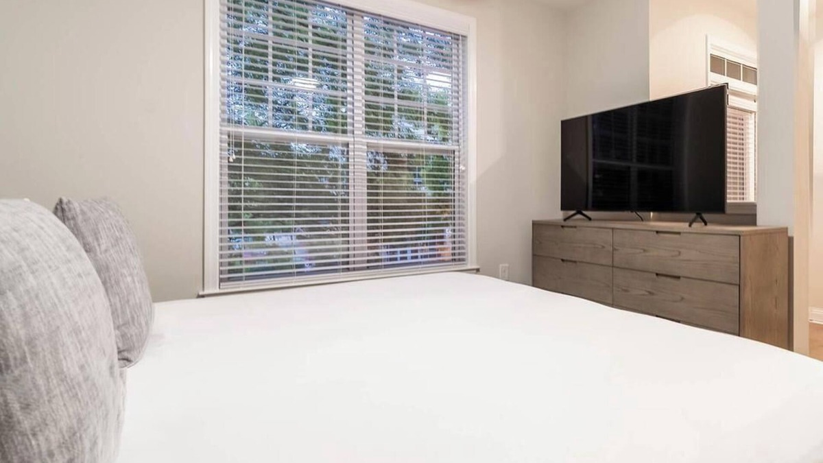 Cary Apartment | Landing at The Arboretum - 1 Bedroom in The Arboretum