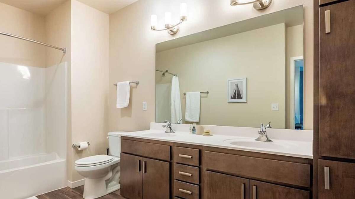 Brown Deer Apartment | Landing at The Bevy - 1 Bedroom in Downtown Brown Deer