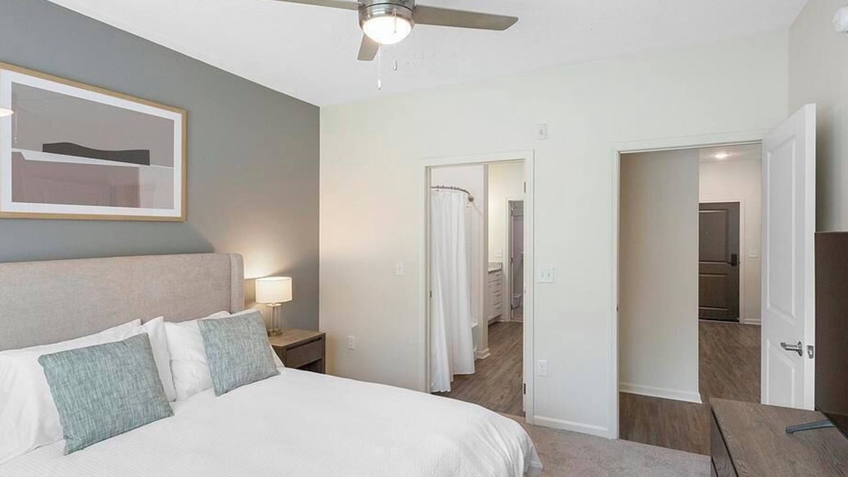 Downtown Omaha Apartment | Landing at The Duke of Omaha Apartments - 1 Bedroom in Dodge Street Corridor