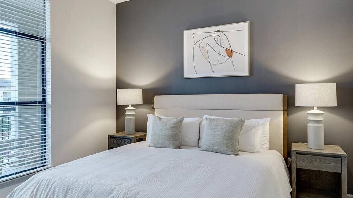 Garland Apartment | Landing at The Hendry - 1 Bedroom in Downtown Garland