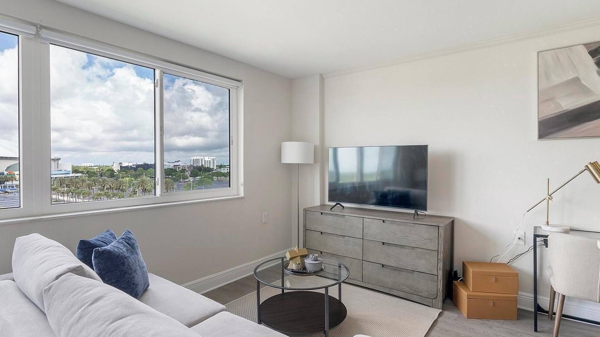 St. Petersburg Apartment | Landing at The Wayland - Studio in Downtown St.