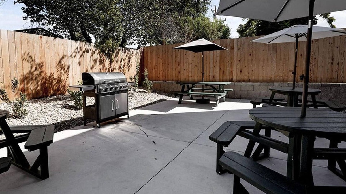 Sugar House Apartment | Landing | Beautiful Studio, Gym, Game Room