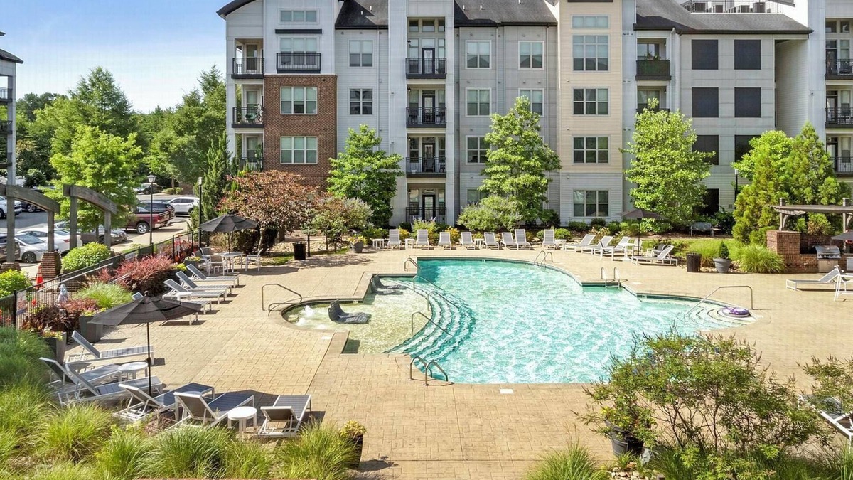 Paw Creek Apartment | Landing | Beautiful 1BD, Clubhouse, Gym