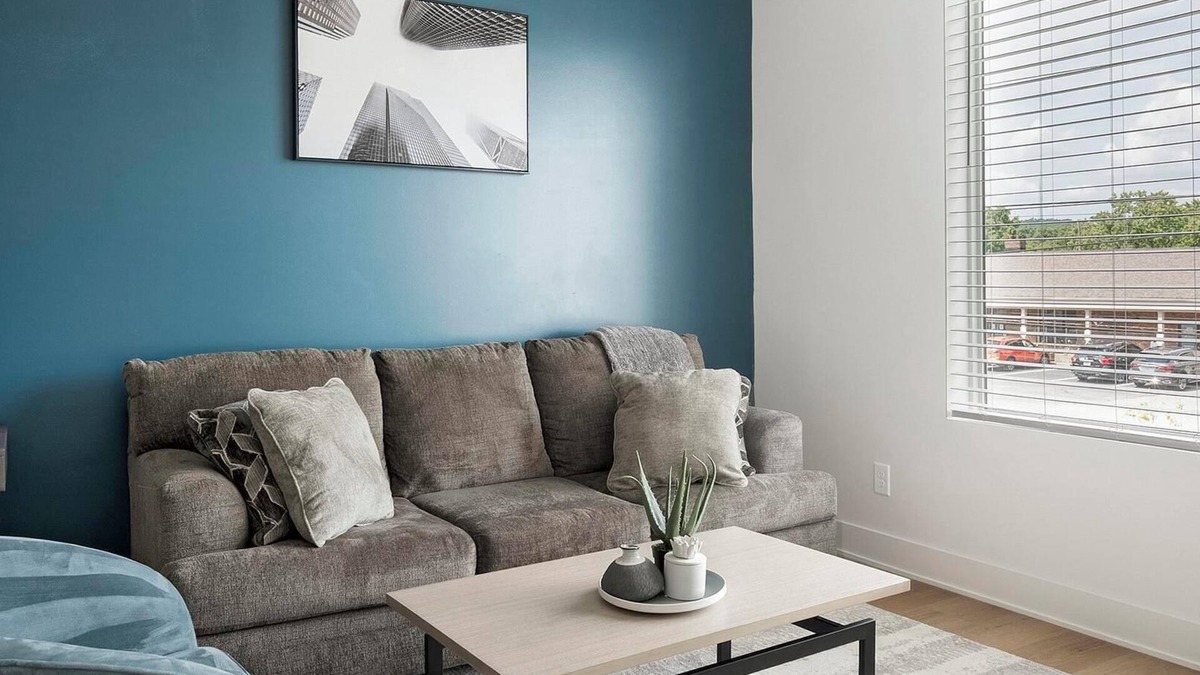 Inglewood Apartment | Landing | Beautiful 1BD, Rooftop Lounge