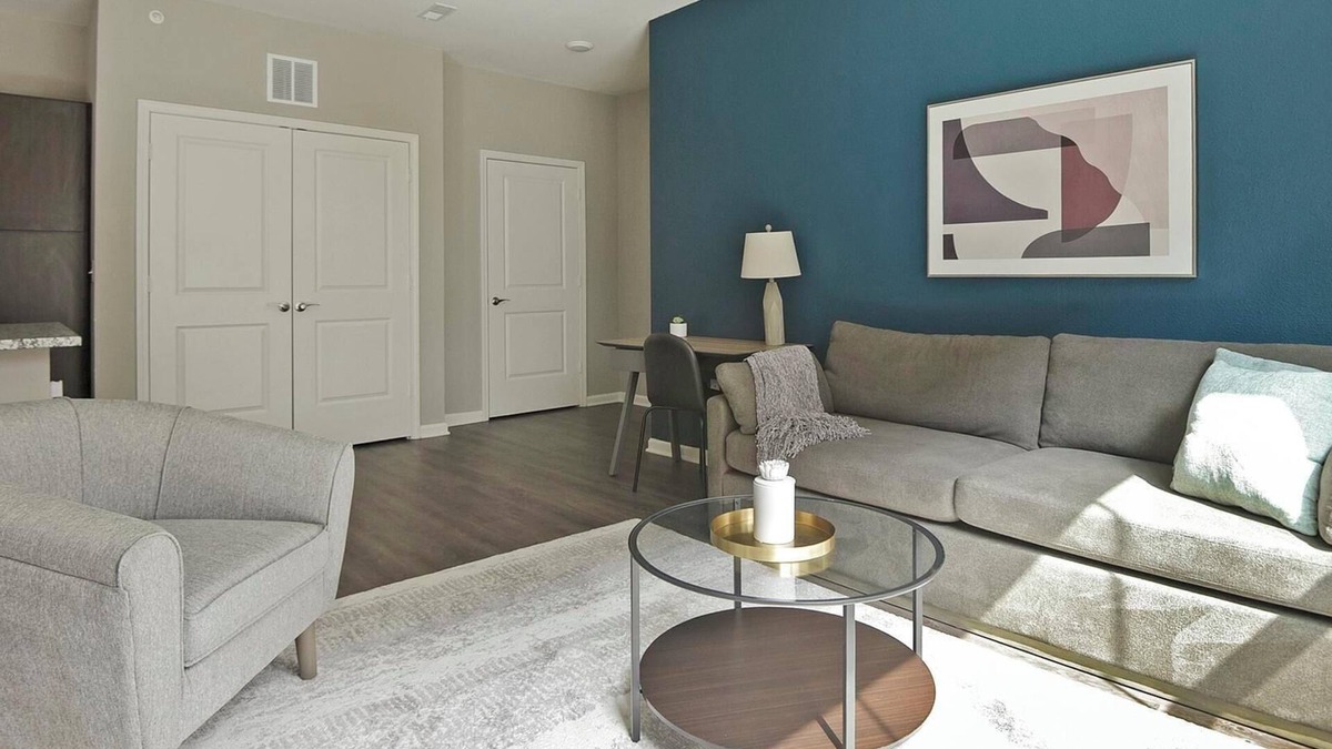 Chesterfield Apartment | Landing | Chic 1BD, Courtyard, Clubhouse