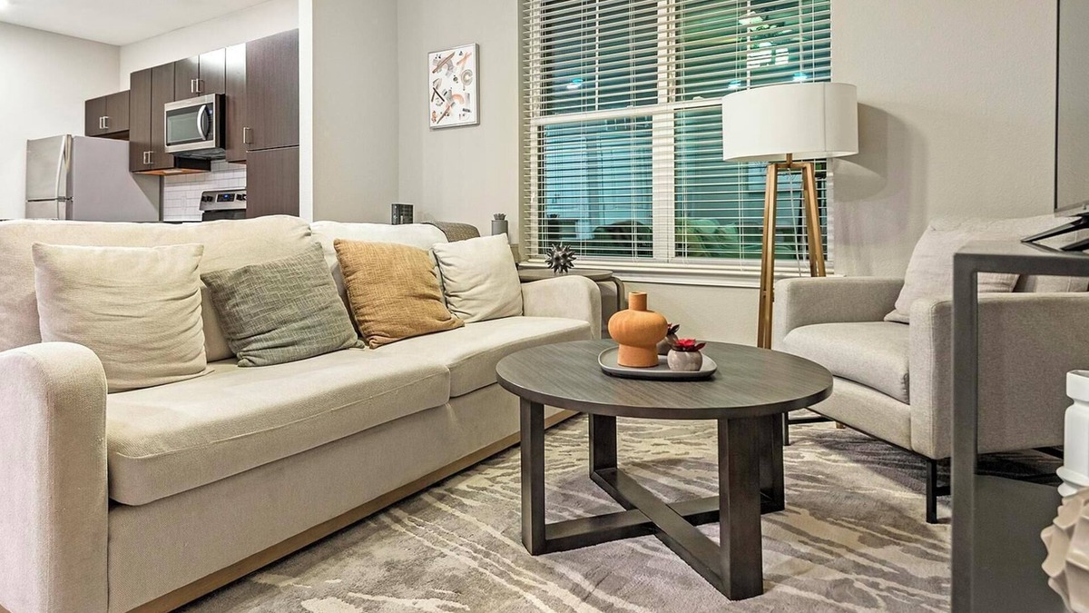 Chesterfield Apartment | Landing | Chic 1BD, Courtyard, Clubhouse