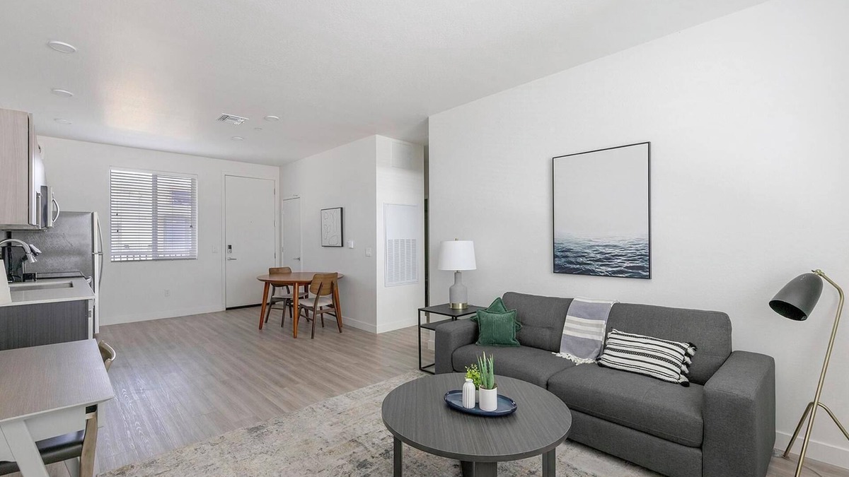 Goodyear Apartment | Landing | Chic 1BD, Gym, Clubhouse