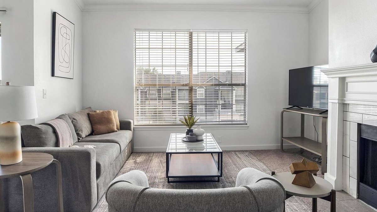 McNeil Apartment | Landing | Chic 1BD, Gym, Pool