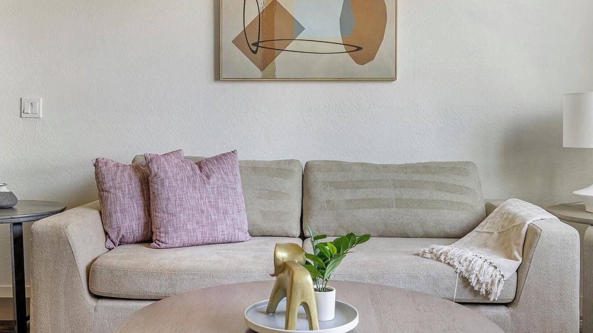 Maryvale Village Apartment | Landing | Chic 1BD, Gym, Yoga Studio