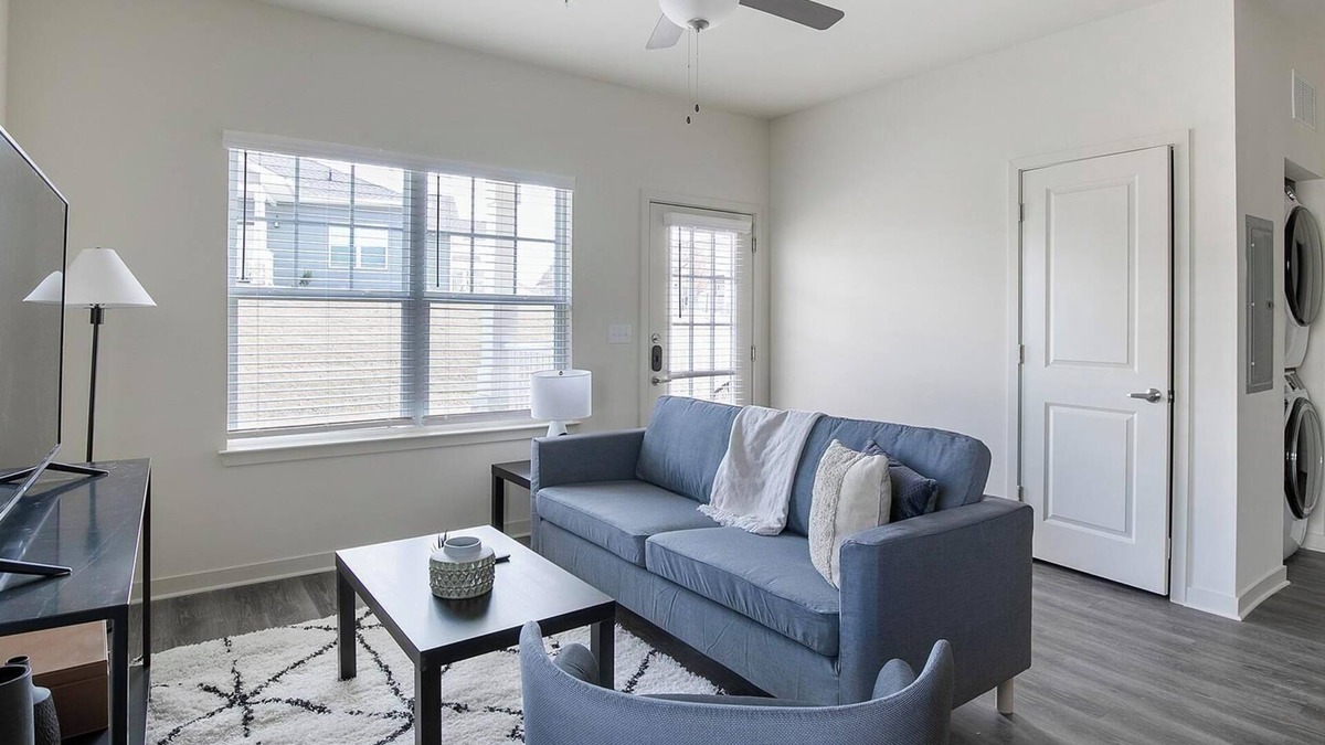 Fort Worth Apartment | Landing | Chic 1BD, Pool, Yoga Studio