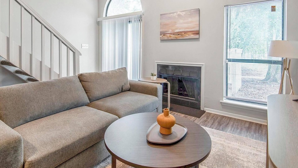 Cordova Apartment | Landing | Chic 2BD, Game Room, Clubhouse