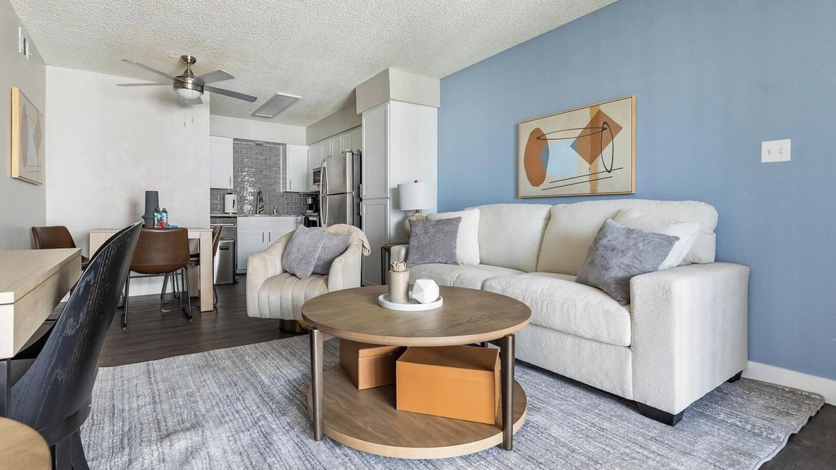 Maryvale Apartment | Landing | Chic 2BD in Maryvale Village