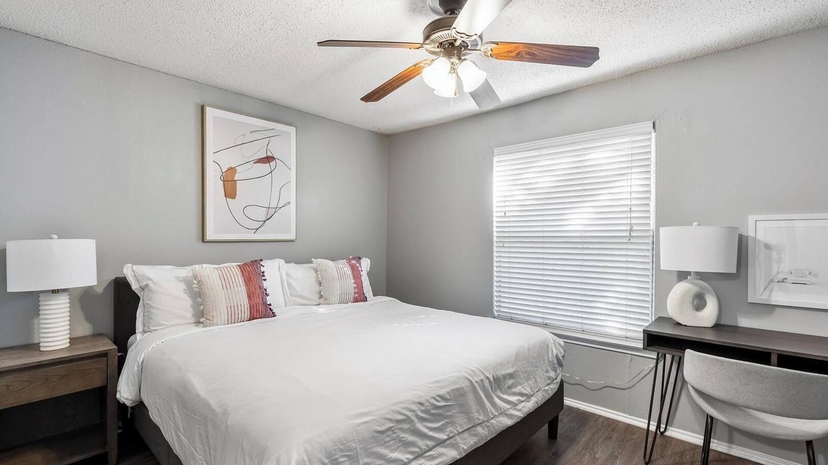Grand Prairie Apartment | Landing | Incredible 2BD, Tennis Court, Gym