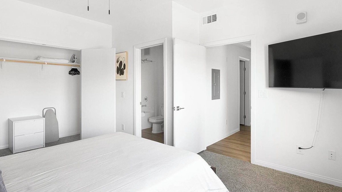 Townsite Apartment | Landing | Incredible 1BD, Rooftop Lounge, Pool