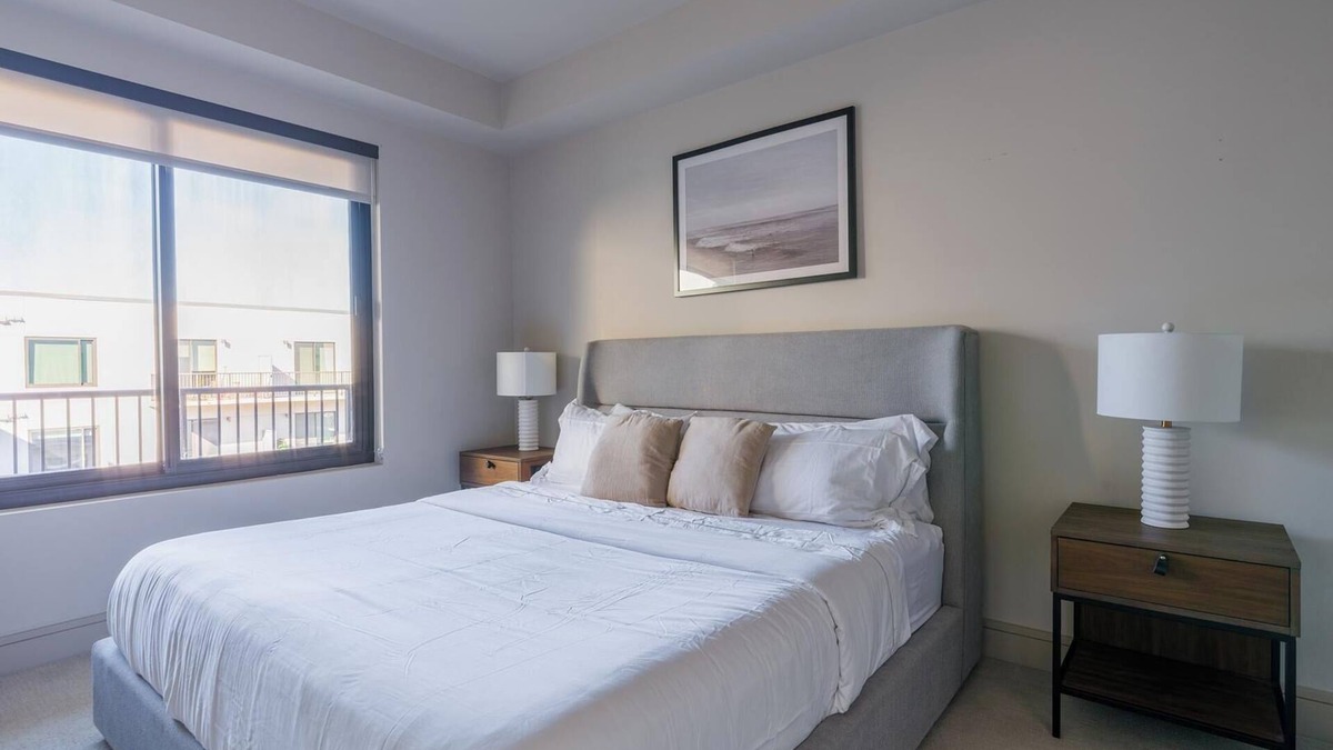 Houston Apartment | Landing | Incredible 2BD, Tennis Court, Pool