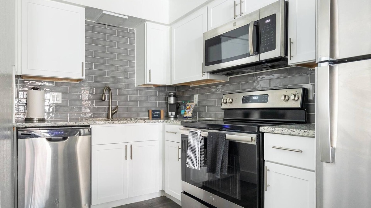Maryvale Apartment | Landing | Modern 2BD in Maryvale Village