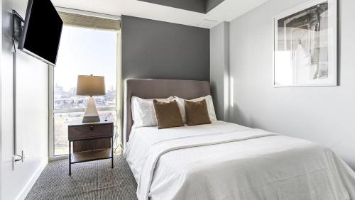 Downtown Indianapolis Apartment | Landing Modern Apartment with Amazing Amenities (ID1805X72)
