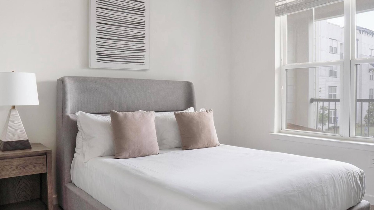 Mableton Apartment | Landing | Spectacular 1BD, Pool, Rooftop Lounge