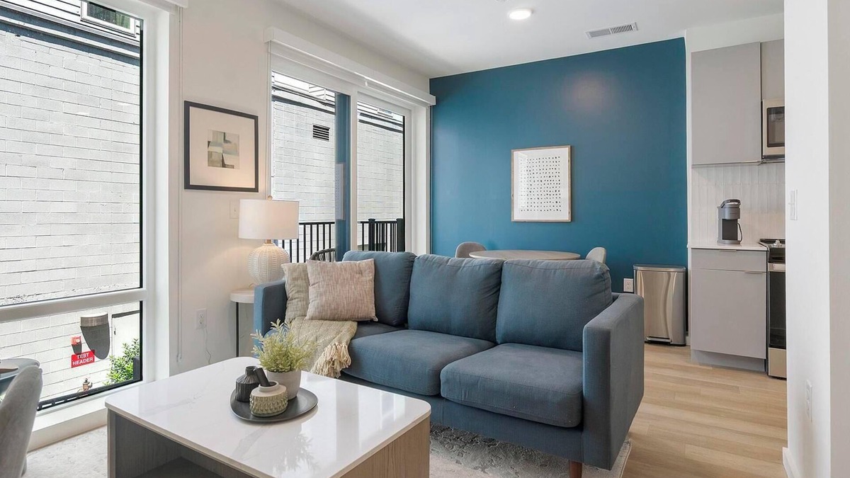 Durham Apartment | Landing | Spectacular 1BD, Rooftop Lounge, Gym