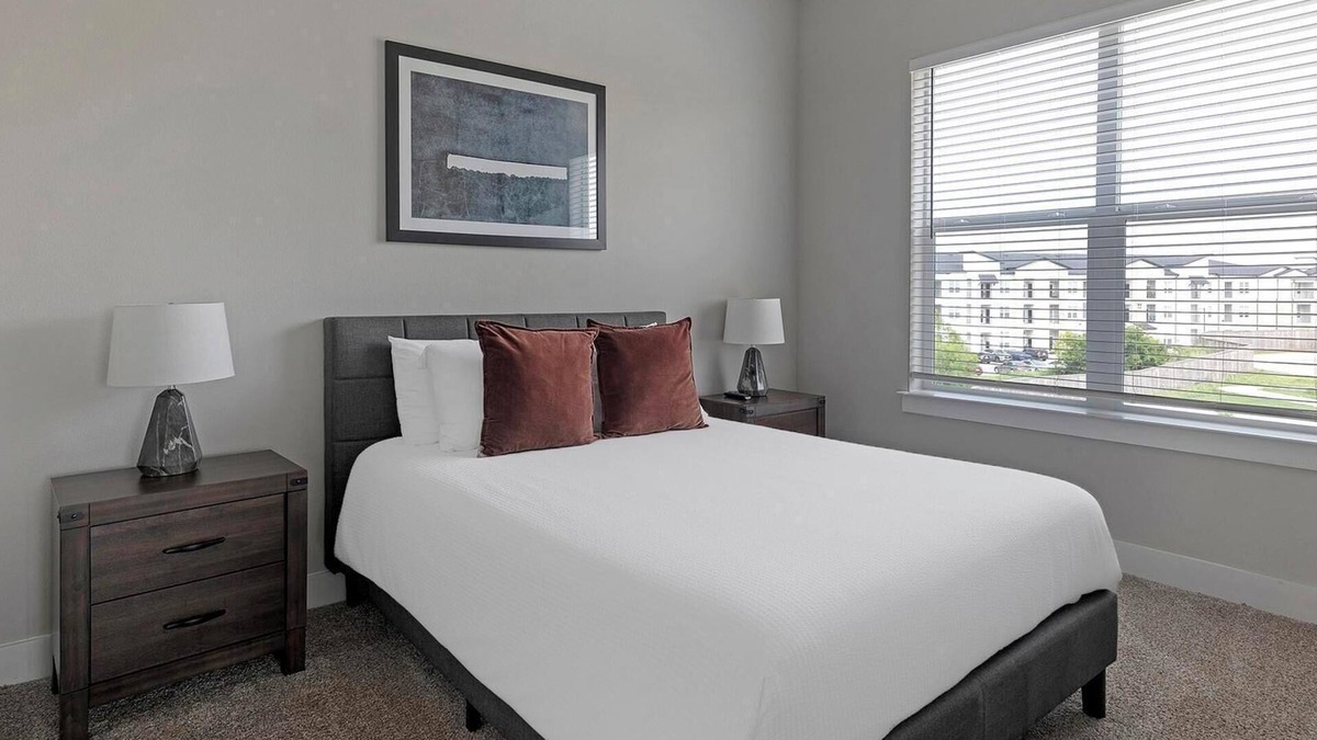 Round Rock Apartment | Landing | Spectacular 2BD, Gym, Clubhouse