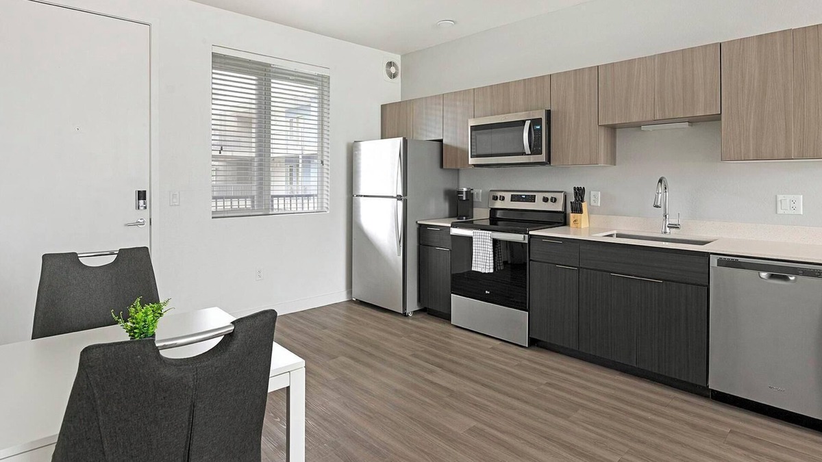 Goodyear Apartment | Landing | Stunning Studio, Clubhouse, Gym