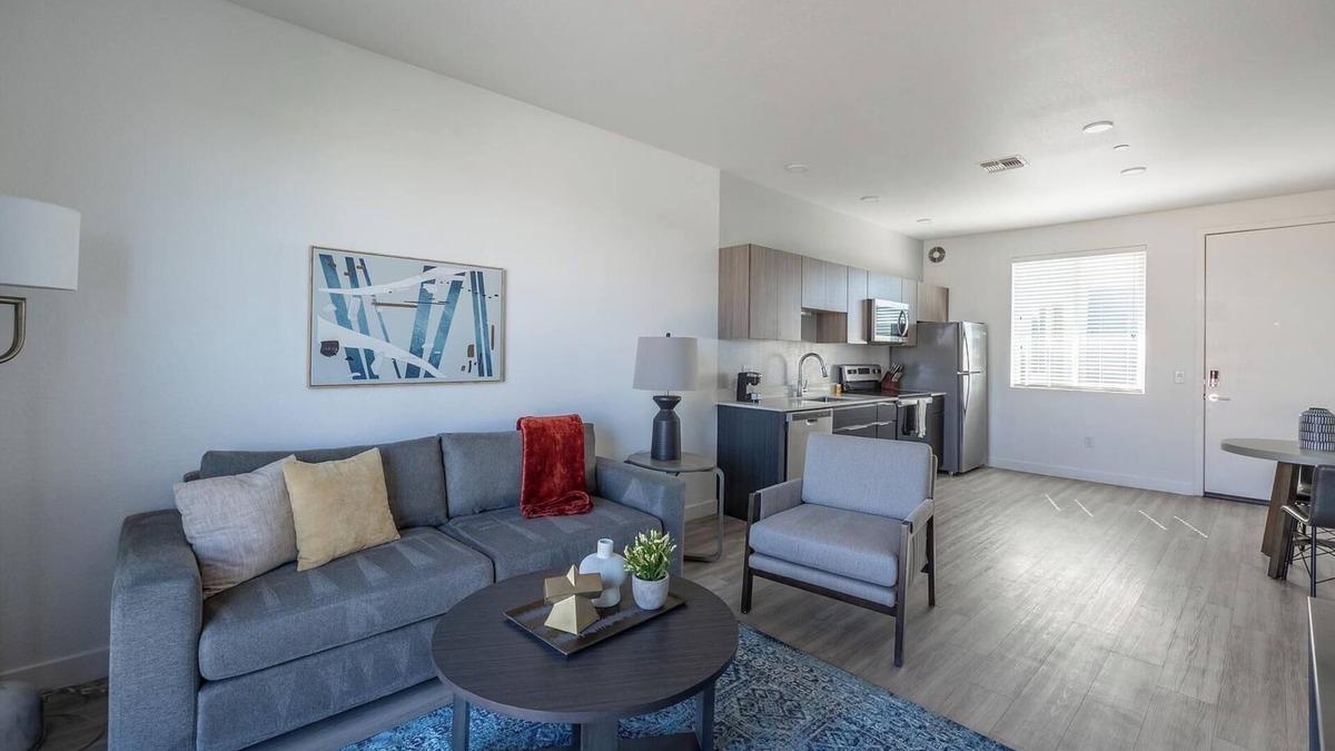 Goodyear Apartment | Landing | Stylish 1BD, Clubhouse, Courtyard