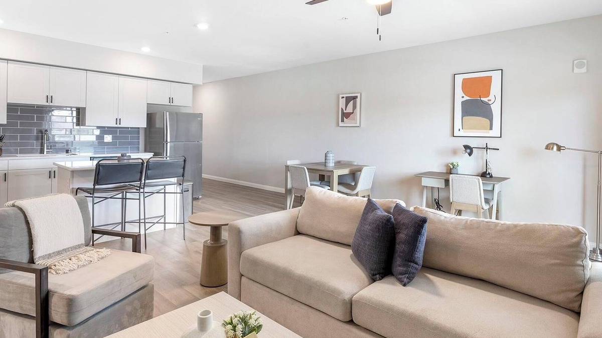 Townsite Apartment | Landing | Stylish 1BD, Rooftop Lounge, Pool