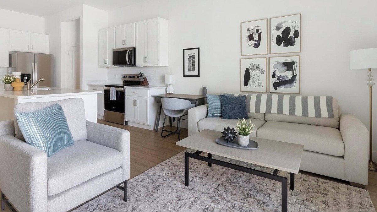 Casas Adobes Apartment | Landing | Stylish 2BD, Pool