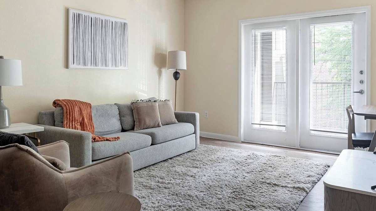 Sweetbriar Apartment | Landing | Stylish 2BD, Clubhouse, Courtyard