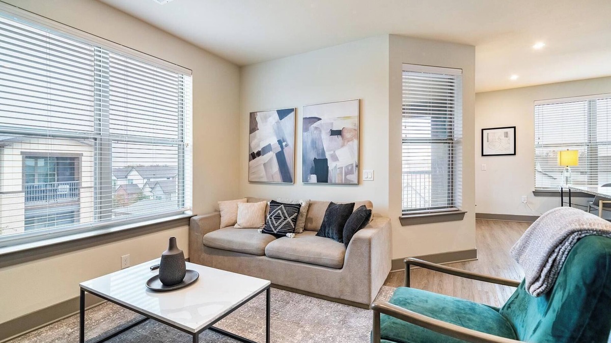 McKinney Apartment | Landing | Stylish 2BD, Gym, Clubhouse