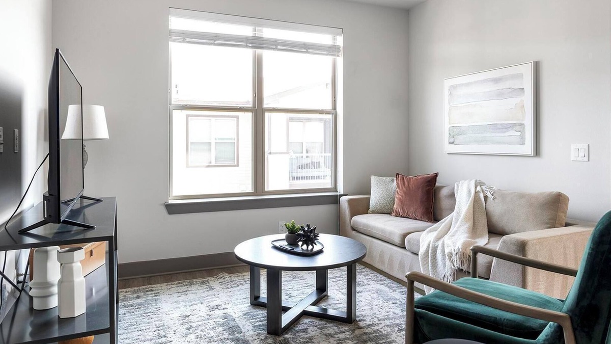 McKinney Apartment | Landing | Stylish 2BD, Pool, Gym