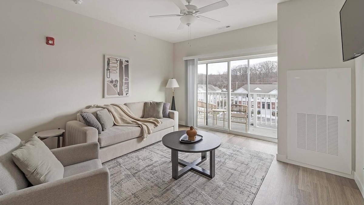 Willow Springs Apartment | Landing | Stylish 2BD, Gym, Clubhouse