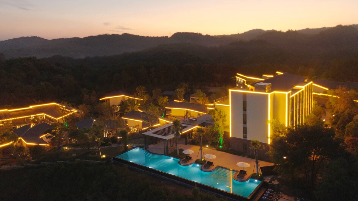 Changjiang County Hotel | Landison Resort Jingdezhen
