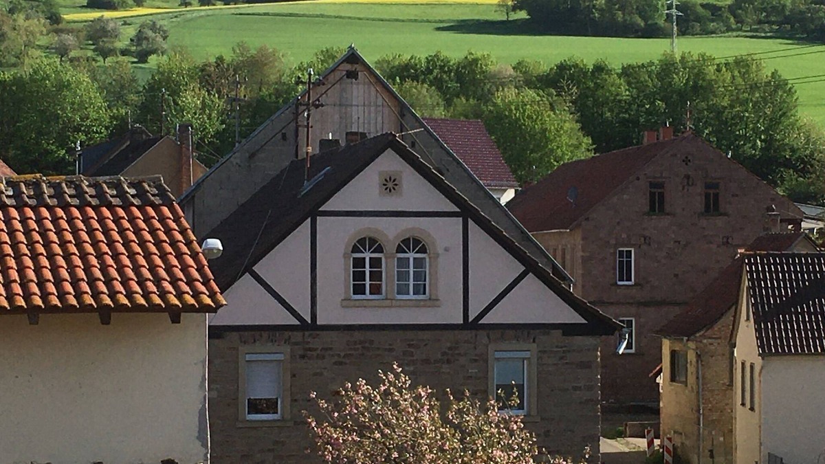 Niedermoschel House | Landlust: Farmhouse with history and character. With large enclosed courtyard