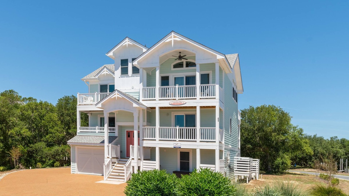 Corolla House | Landon Sea: Private Pool, Hot Tub, Dog-Friendly