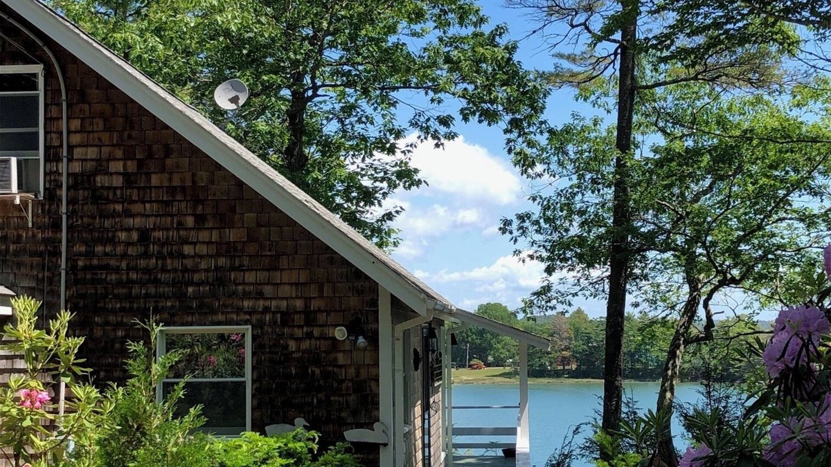Boothbay Cottage | Lange Cottage - Waterfront Cottage!