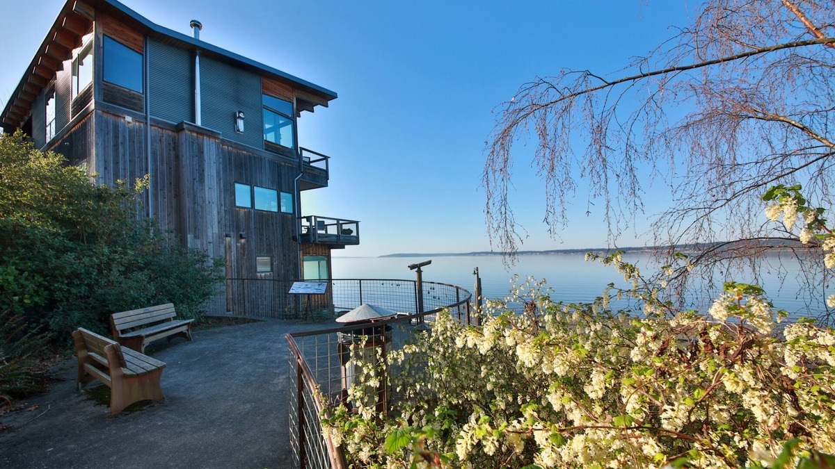 Langley Apartment | Langley Waterfront Condo by AvantStay | A+ Views
